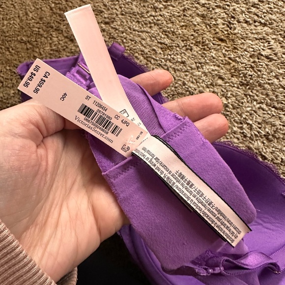 Victoria’s Secret Dream Angels Demi Bra - Picture 3 of 4